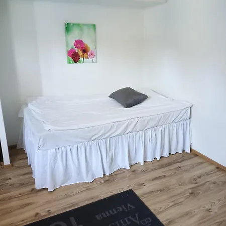 Yksio Puolivalinkankaalla 奥卢
