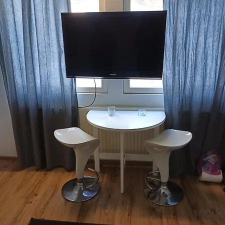 Yksio Puolivalinkankaalla